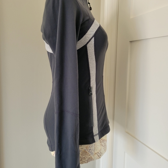 LULULEMON Define jacket, 4 (barely used) - Picture 5 of 8